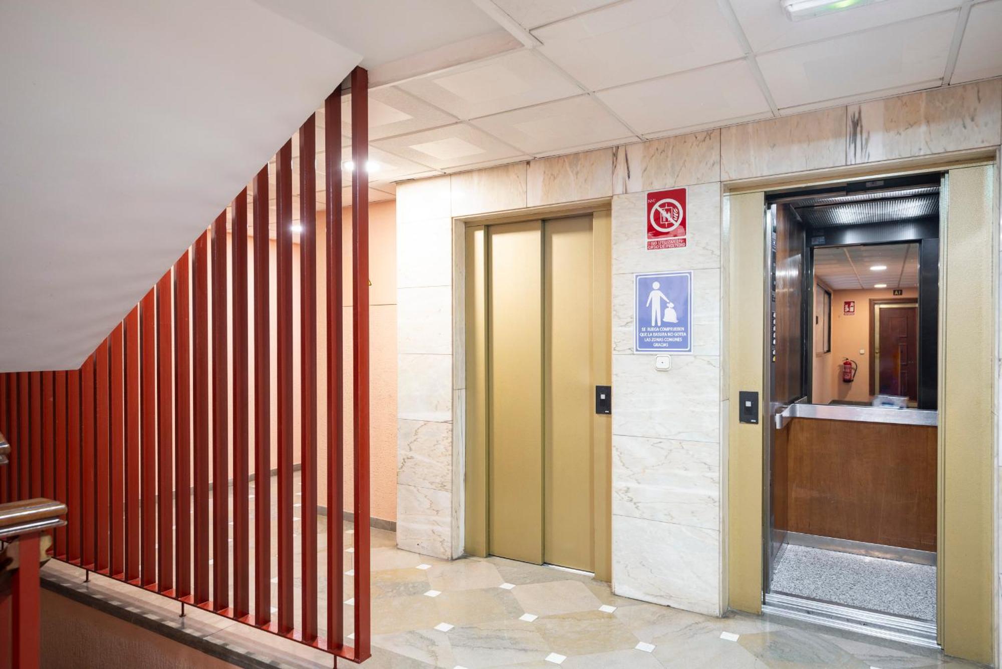 Ronda Suites 193 Junto A Hospitales Y Cerca Centro Con Parking Gratis Γρανάδα Εξωτερικό φωτογραφία